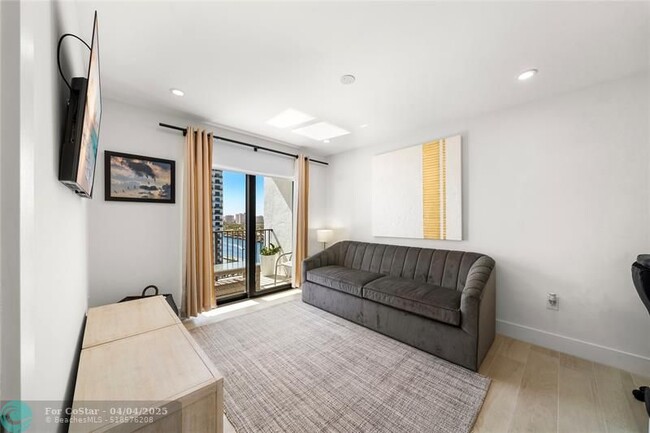 Building Photo - 1201 S Ocean Dr