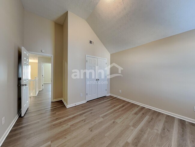 Building Photo - 705 Compton Ln