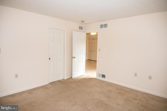 Building Photo - 3669 Mountain Shadow Dr