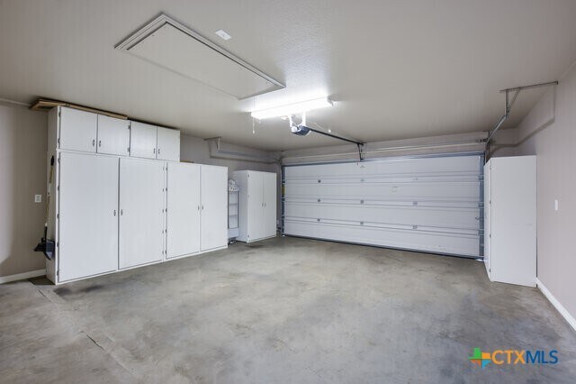 Building Photo - 1802 Rustic Manor Dr