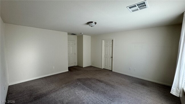 Building Photo - 5035 Lakewood Creek Ave