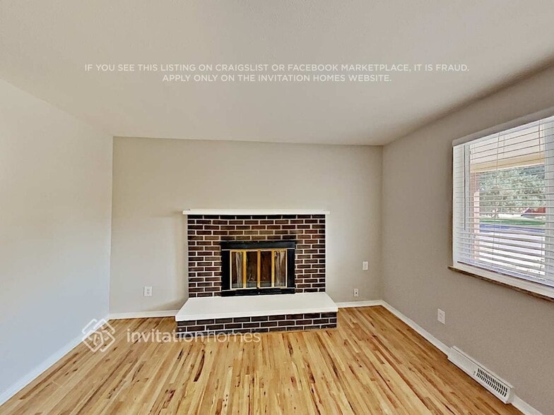 Building Photo - 1753 S Carr St