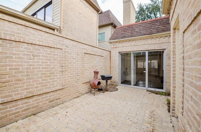 Building Photo - 44 Bayou Pointe Dr