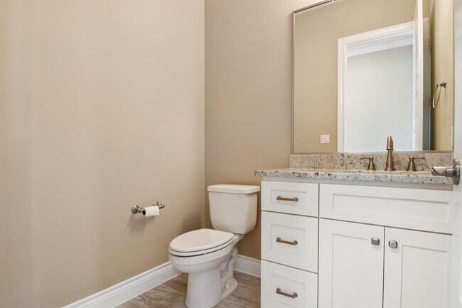 Building Photo - 124 Abamillo Dr