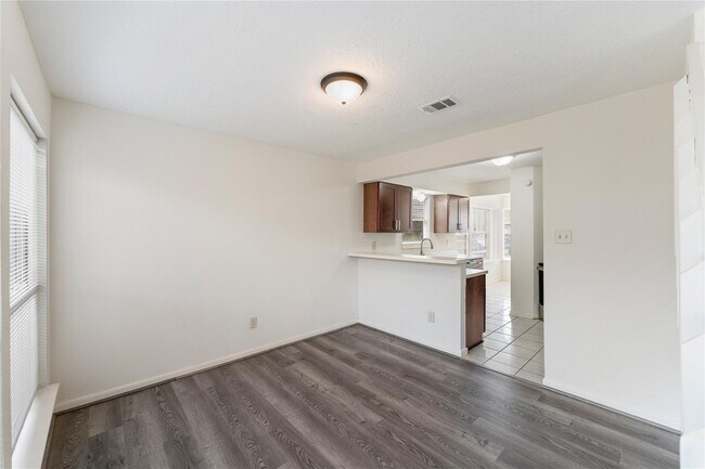 Building Photo - 6422 Chatham Island Ln