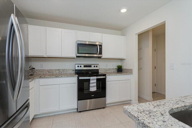Building Photo - 352 Towns Cir