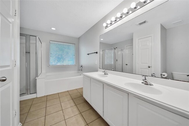 Building Photo - 230 W Stedhill Loop