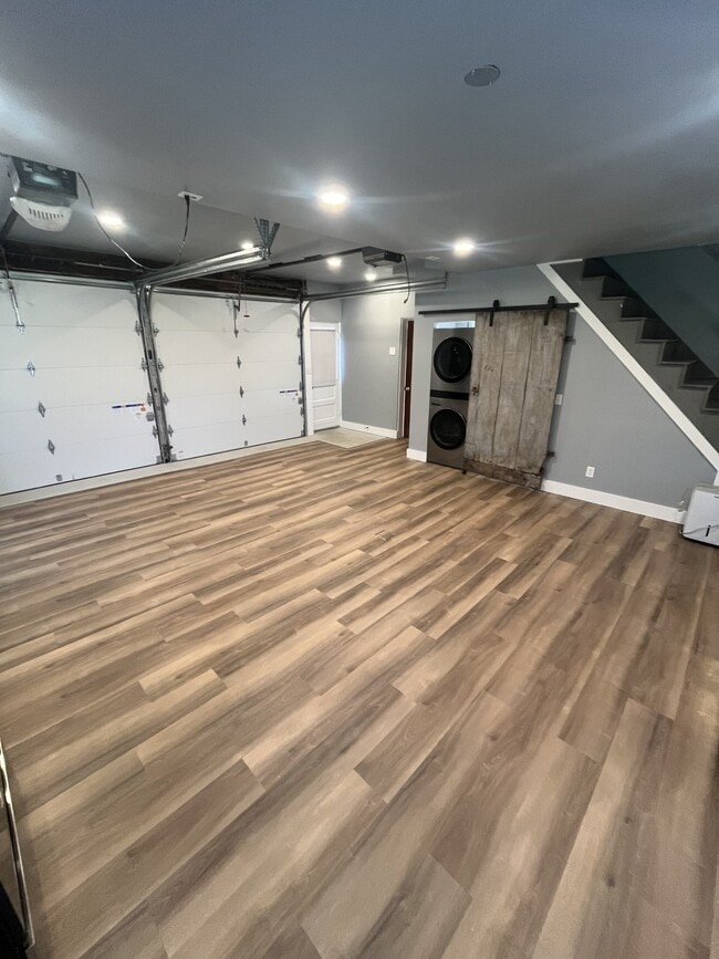 Building Photo - 49 S Mill St