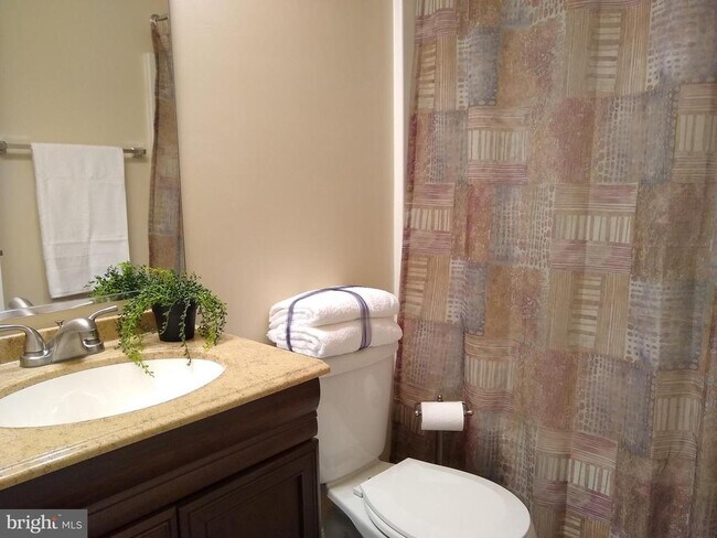 Building Photo - 110 Rawlings Ave