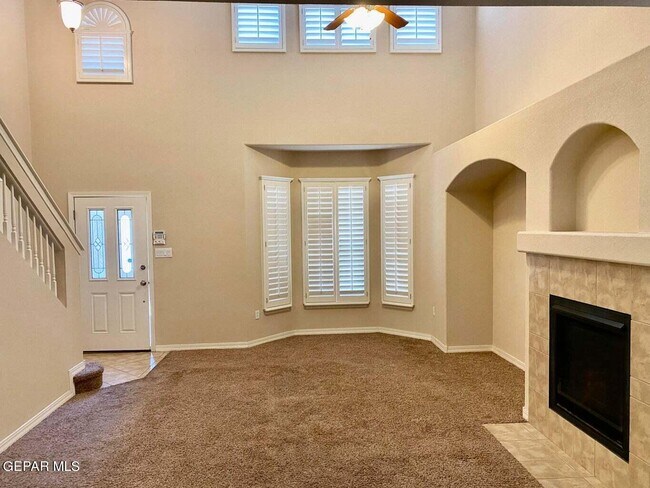 Building Photo - 7334 Prickley Pear Dr