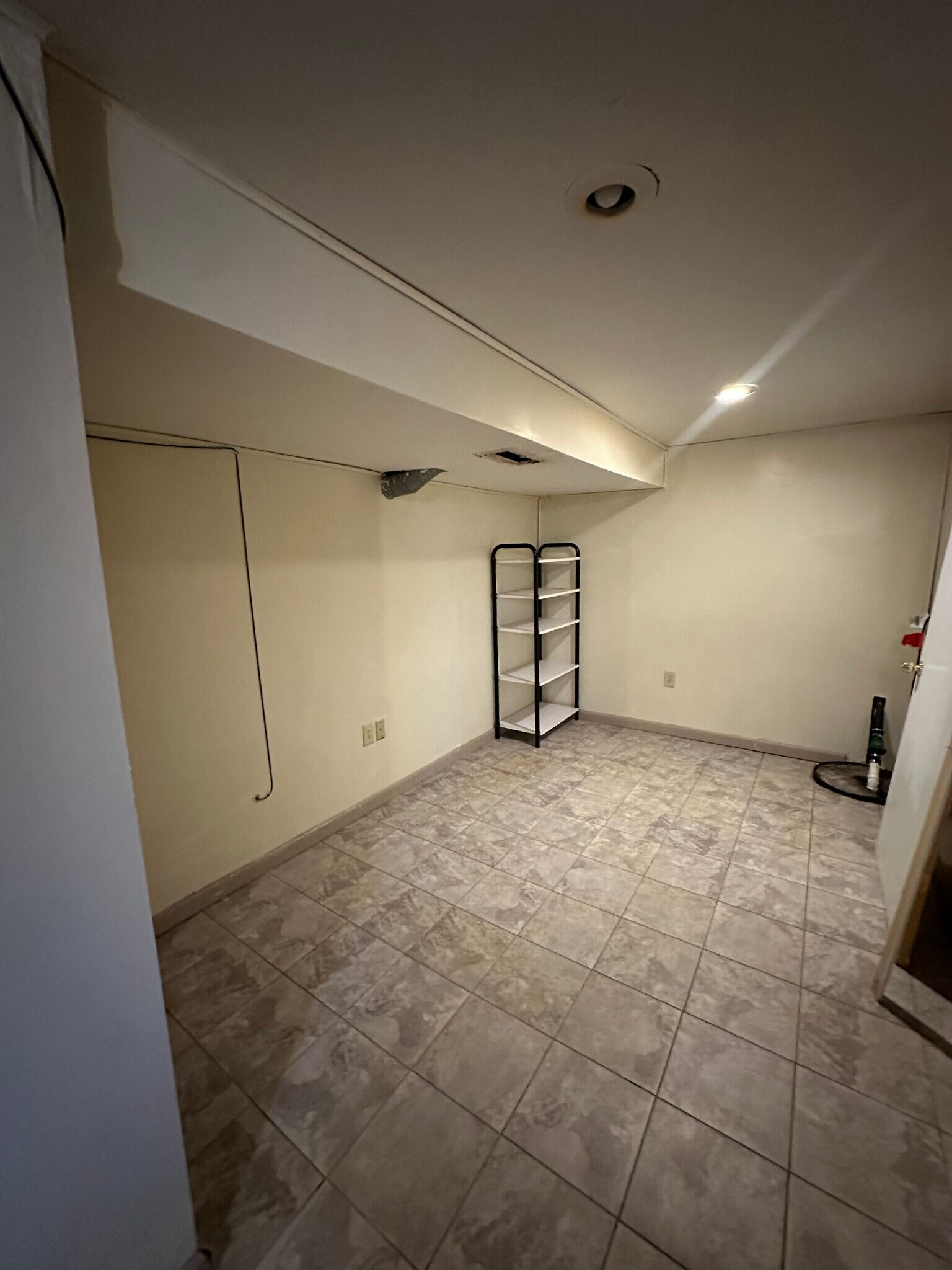 Building Photo - 5336 Bonner Dr