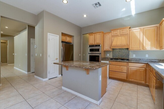 Building Photo - 3423 E Page Ave