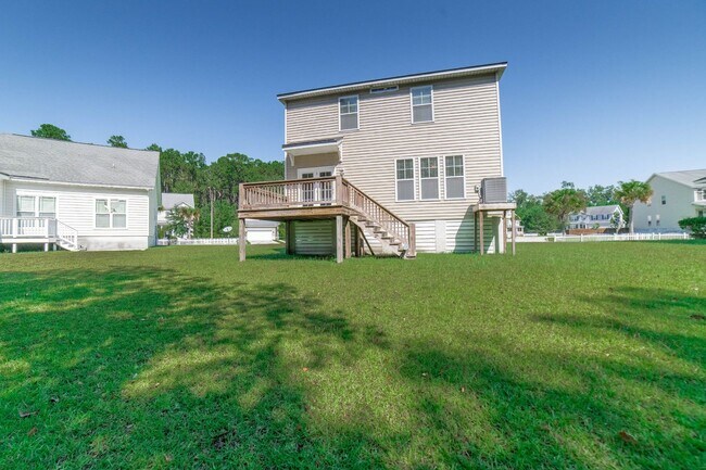 Building Photo - Available Now! ?? ?? ??!