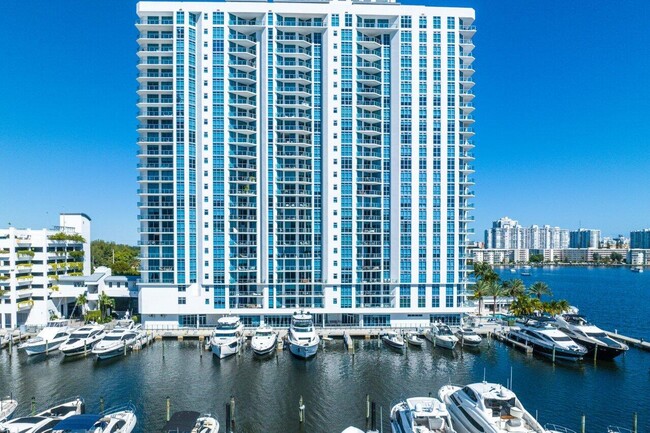 Building Photo - 17301 Biscayne Blvd