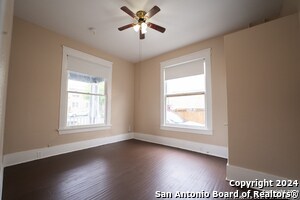 Building Photo - 622 W Russell Pl