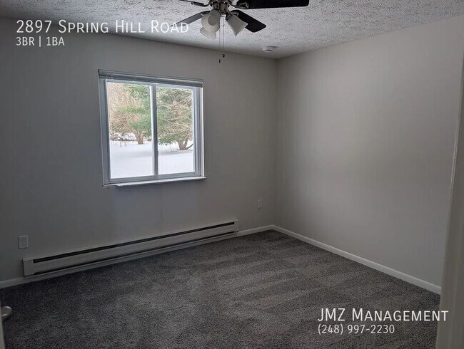 Building Photo - 2897 Spring Hill Dr