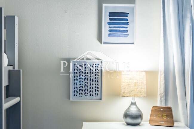 Bedroom 4 - Bunk Bedroom - 126 Tomahawk Industrial Park