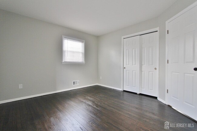 Building Photo - 516 Hamilton Blvd