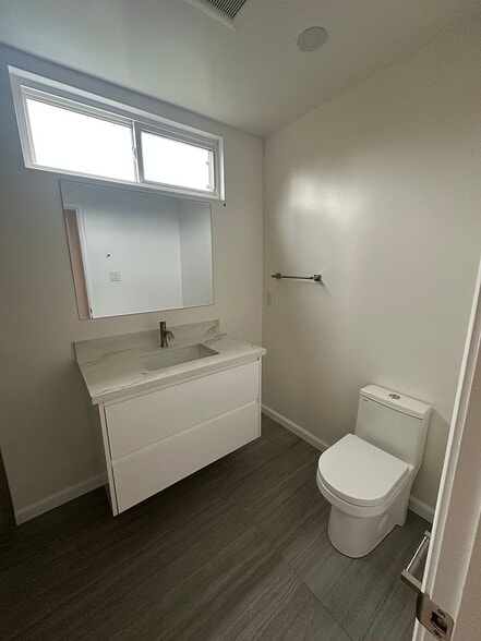 Building Photo - 575 Modoc Ct