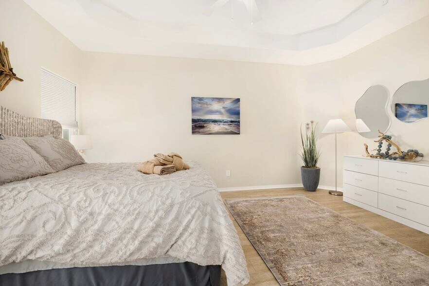 Building Photo - 4522 W Sweetgum Ln