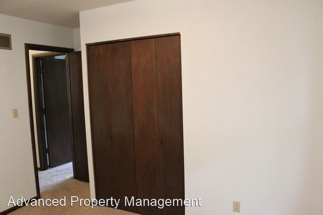 Building Photo - 3 br, 2 bath House - 3155 Ella Ln