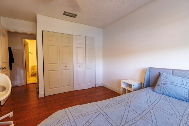 Building Photo - 2865 Egret Way