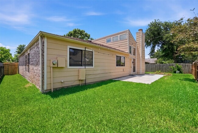 Building Photo - 2019 First Crossing Blvd