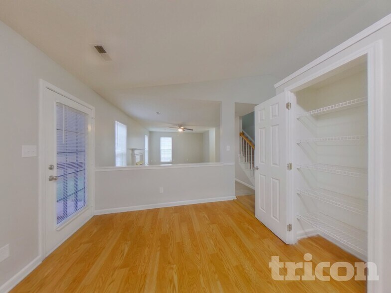 Building Photo - 7948 Travers Run Dr