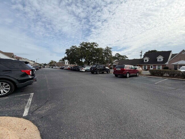 Building Photo - 4300 Bayou Blvd