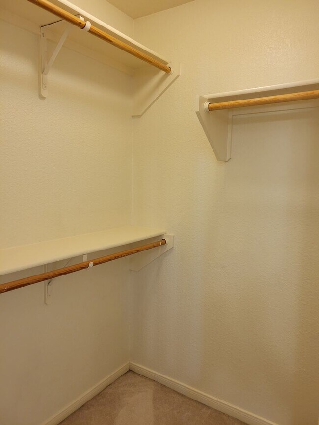 Building Photo - 4 BR 2 Bath Next to Harker Heights Communi...
