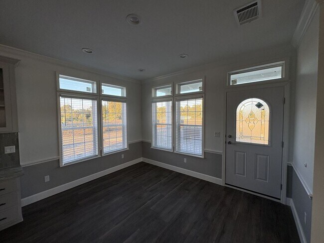 Building Photo - 1001 Morgan Jones Dr