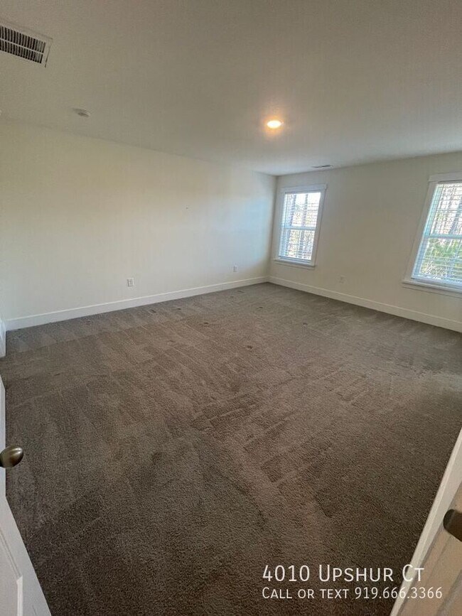 Building Photo - 4010 Upshur Ct