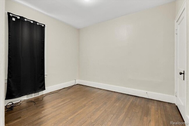 Building Photo - 1413 Wayburn St