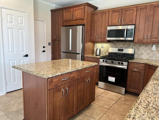 Building Photo - 29752 Camino Cristal