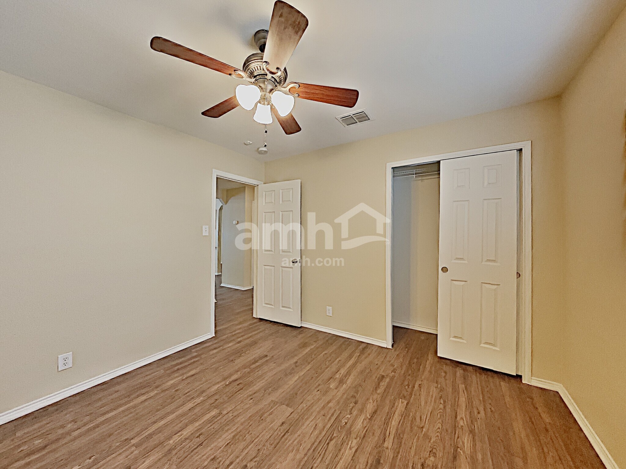 Building Photo - 8007 Abbotts Pointe