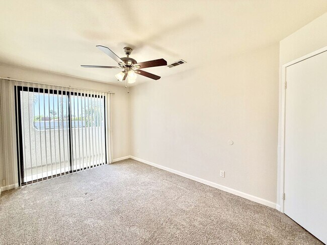 Building Photo - AVAILABLE NOW!! GORGEOUS 3 Bedroom 3 Bathroom Condo Rancho Mirage!!!