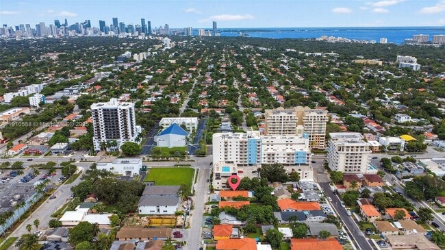 Building Photo - 2744 SW 23rd Terrace