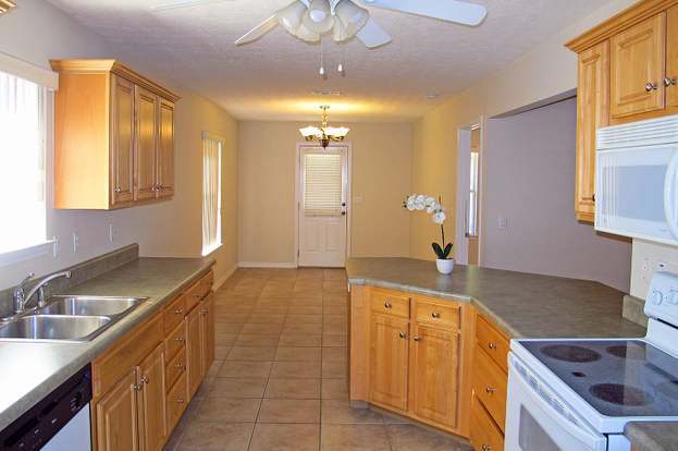 Building Photo - 4150 Oak Pointe Dr