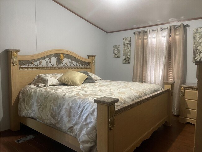 Building Photo - 280 County Rd 6478