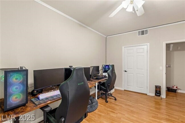 Building Photo - 5855 Valley Dr