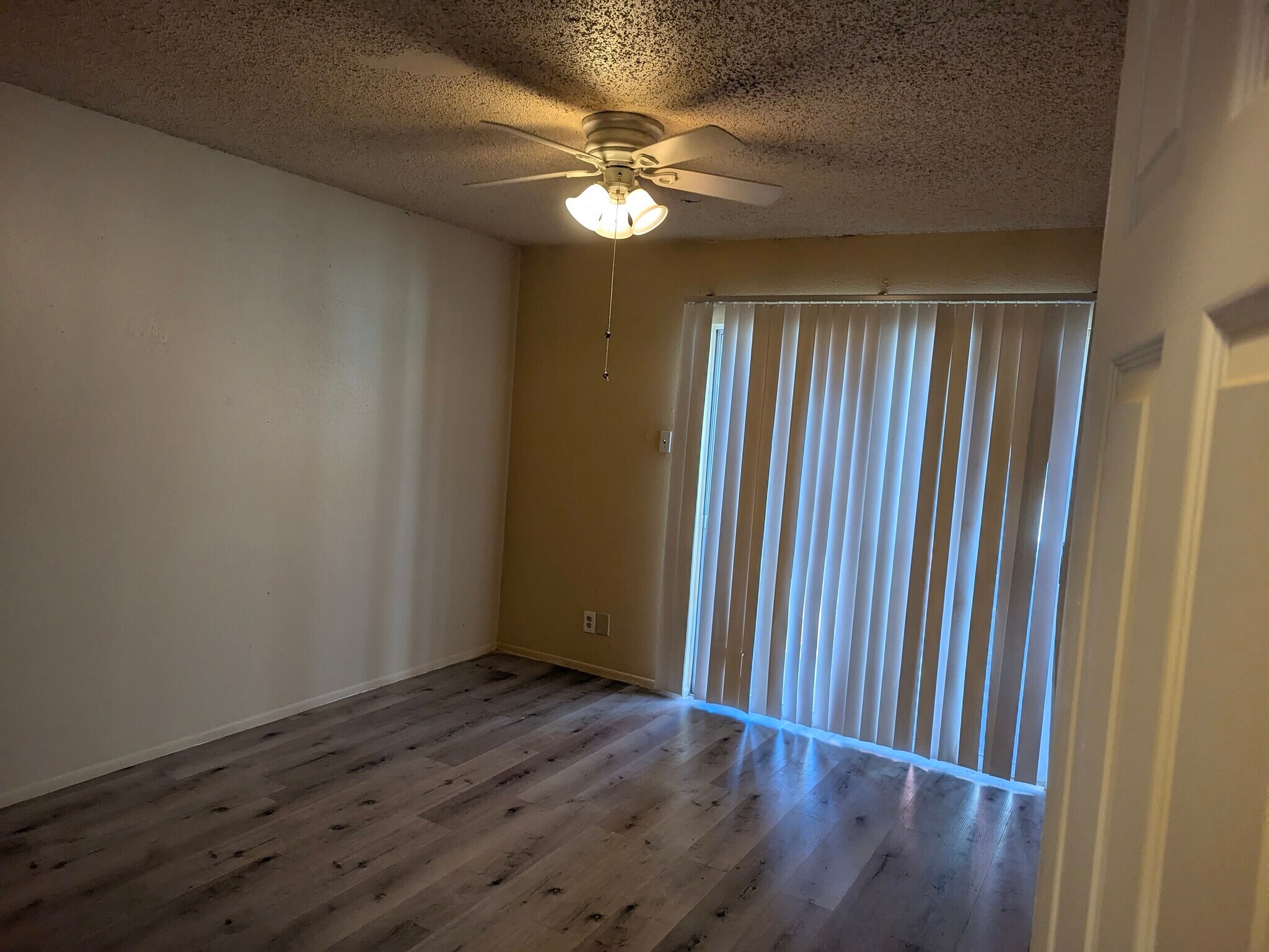 Building Photo - 1322 Bayou Dr