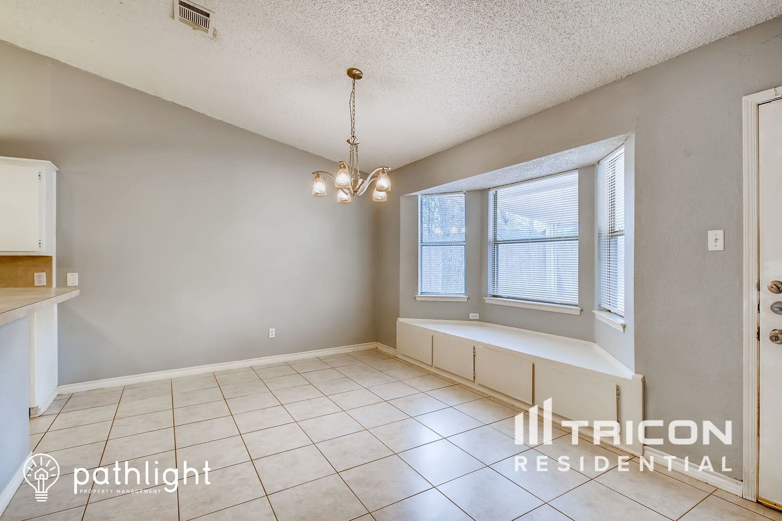 Building Photo - 5705 Teal Ridge Dr