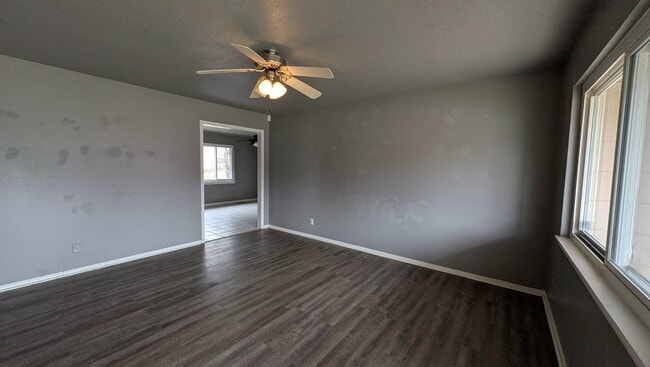 Building Photo - 126 N Draper Ave