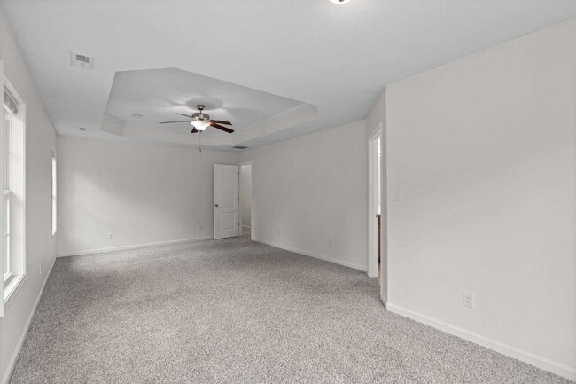 Building Photo - Spacious 4-Bedroom Gem with 2.5 Baths in t...