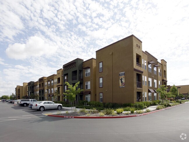 Building Photo - Seasons at Laguna Ridge a 55+ Senior Communit