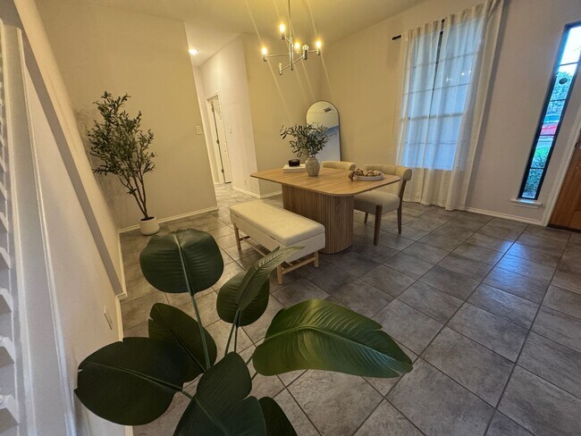 Building Photo - GATED COMMUNITY  |  STONE OAK  |  4 BEDROOMS + HUGE LOFT  |  SMALL LOFT/NURSERY/OFFICE/  |  EXCEL...