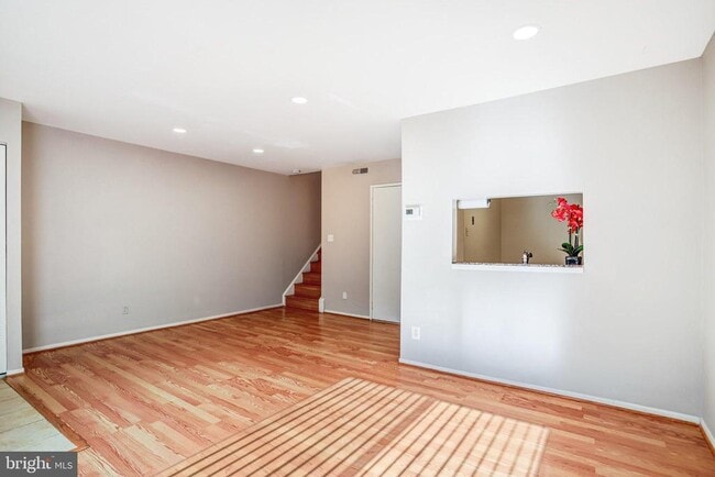 Building Photo - 9930 Brookridge Ct