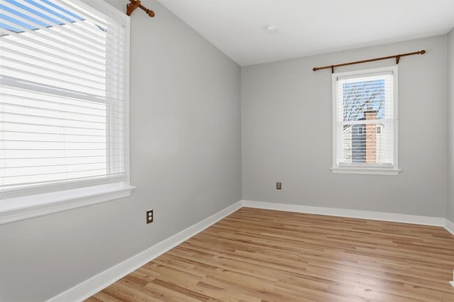 Building Photo - LOVELY 4 BEDROOM HOME IN MONACAN HILLS