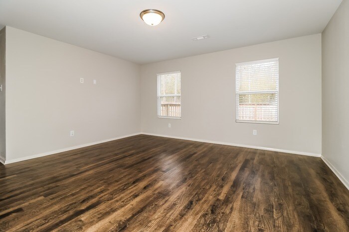 Building Photo - 11216 Tipton Rd