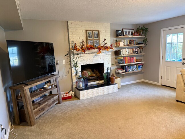 Building Photo - 1655 NW 130th Ave